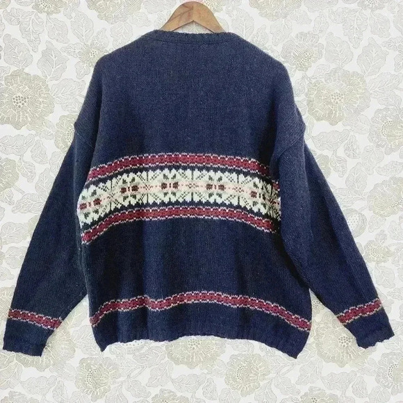 Woolrich Wool Aztec V neck Pullover Men's XL Sweater Navy Blue 9205 - Picture 2 of 8